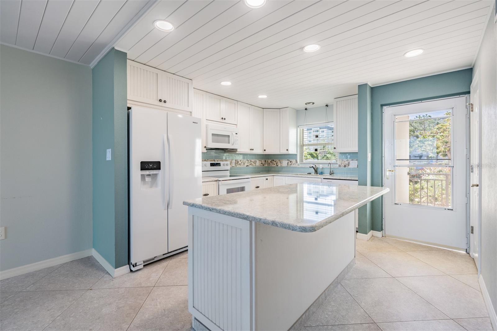 9 HAIG PL #104, DUNEDIN, FL, 34698