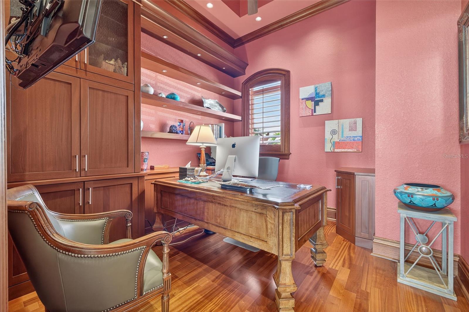 TB8448007 Property Photo