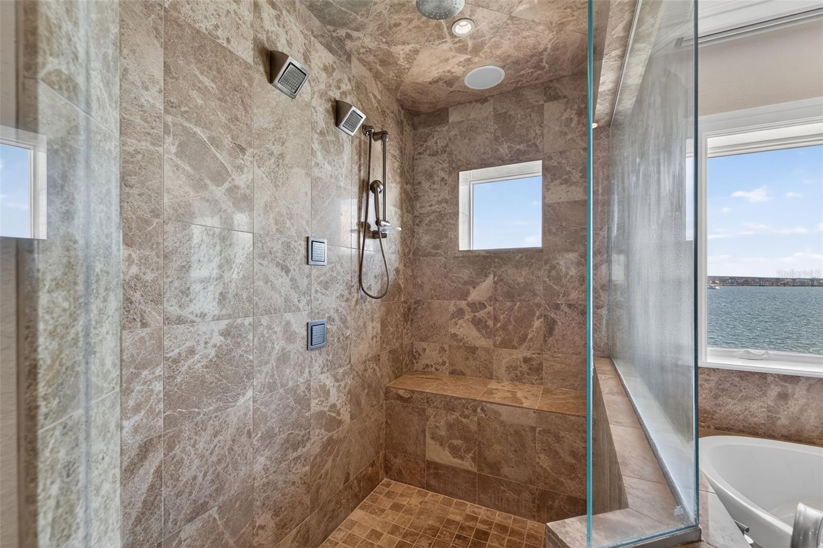 TB8448007 Property Photo