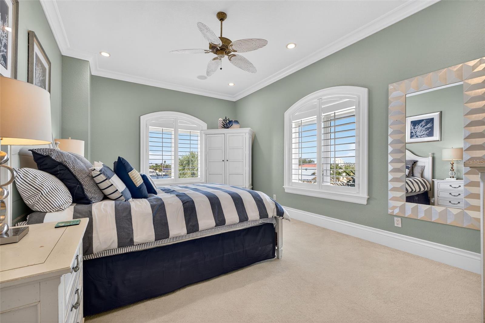 TB8448007 Property Photo