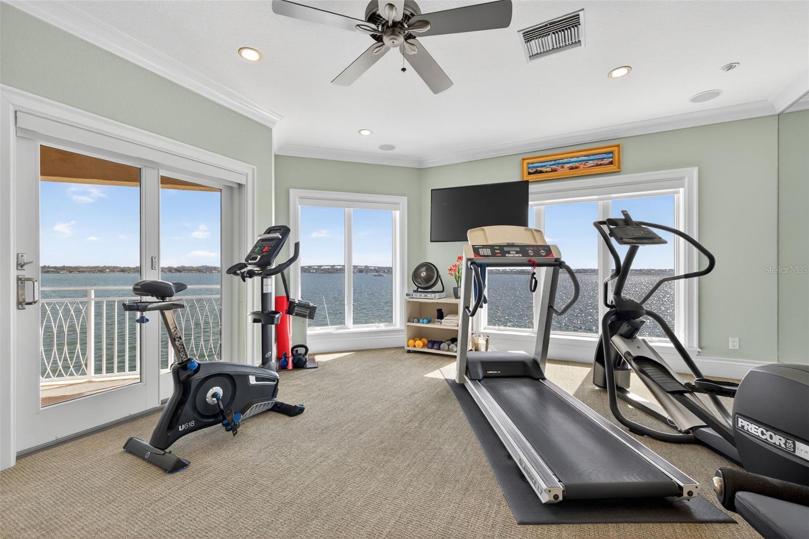 TB8448007 Property Photo