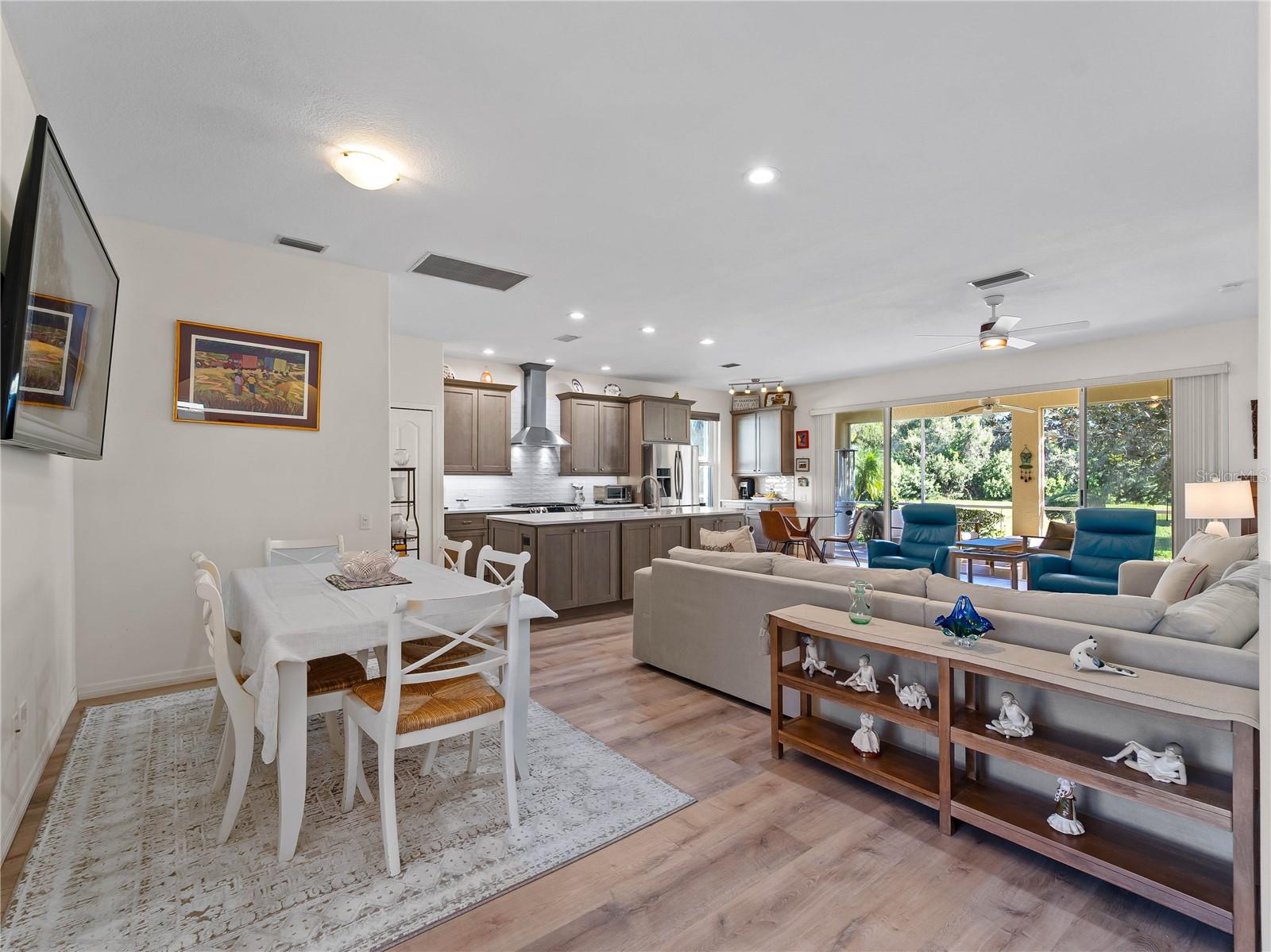 8419 WHISPERING WOODS CT, LAKEWOOD RANCH, FL, 34202