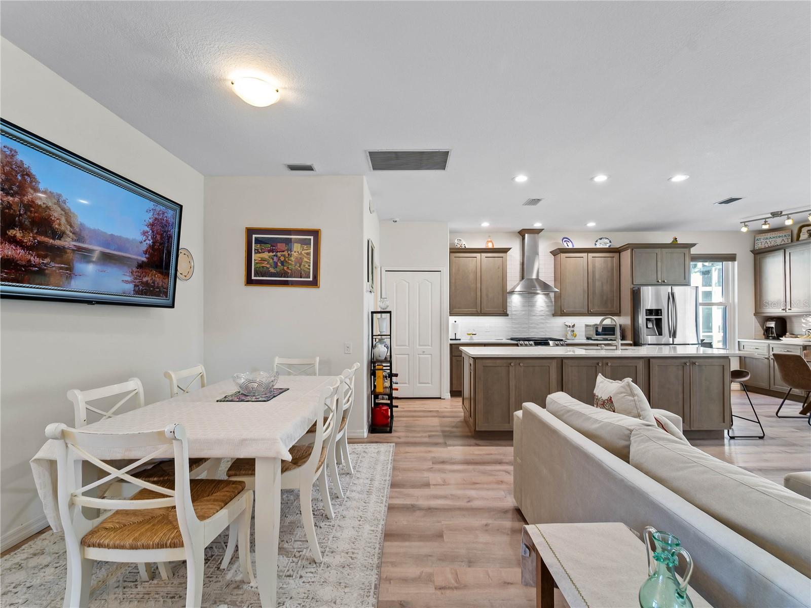 8419 WHISPERING WOODS CT, LAKEWOOD RANCH, FL, 34202