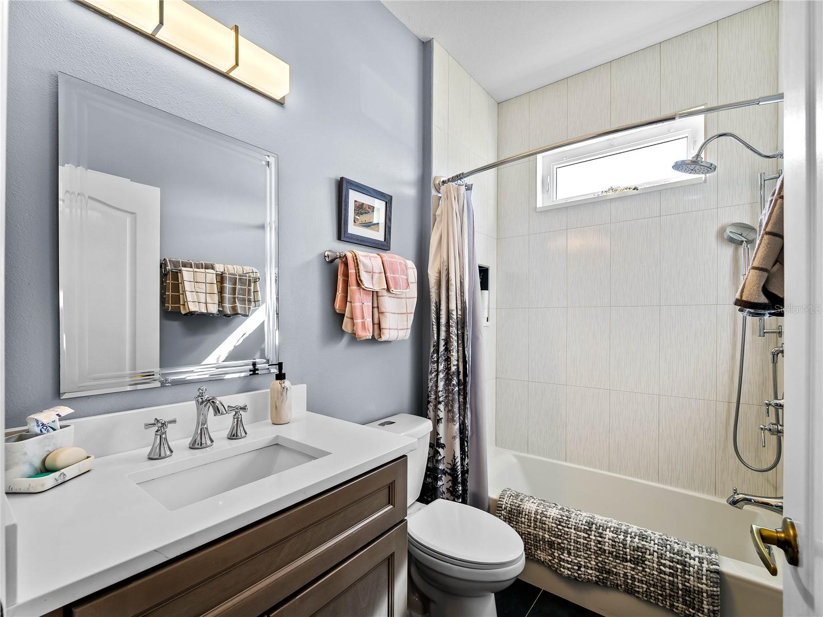 8419 WHISPERING WOODS CT, LAKEWOOD RANCH, FL, 34202