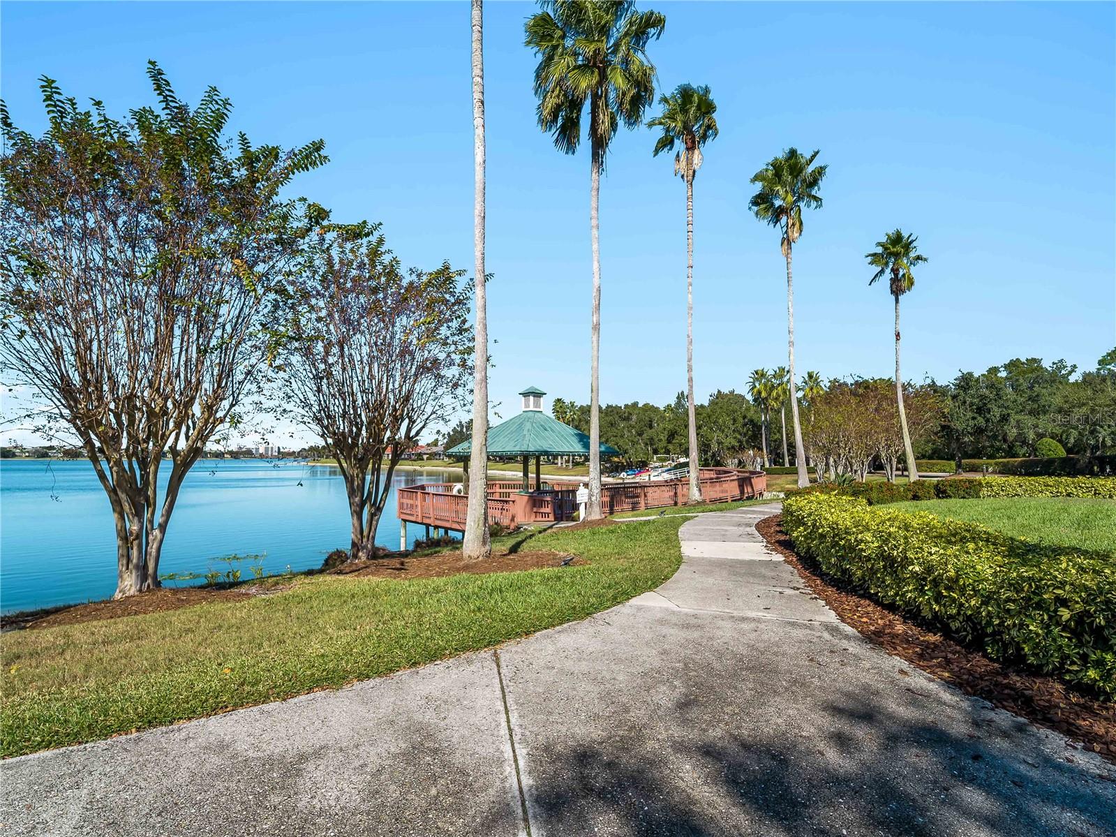 8419 WHISPERING WOODS CT, LAKEWOOD RANCH, FL, 34202