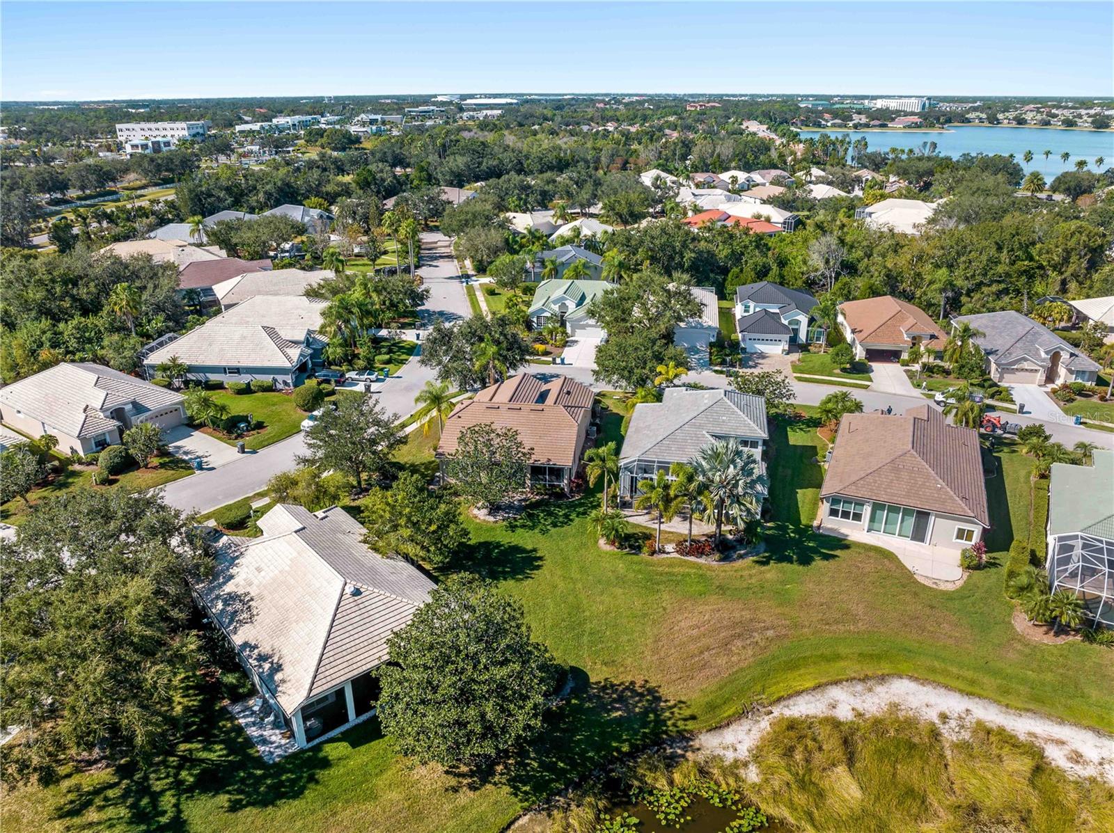 8419 WHISPERING WOODS CT, LAKEWOOD RANCH, FL, 34202