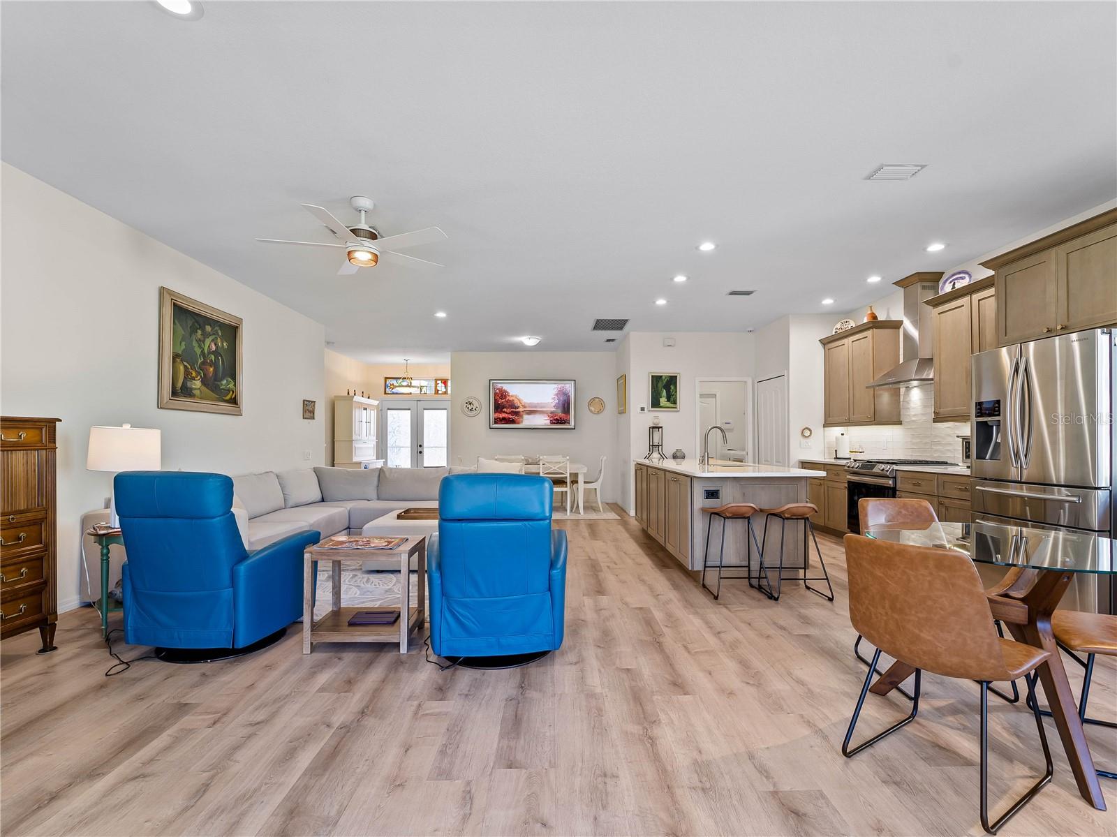 8419 WHISPERING WOODS CT, LAKEWOOD RANCH, FL, 34202