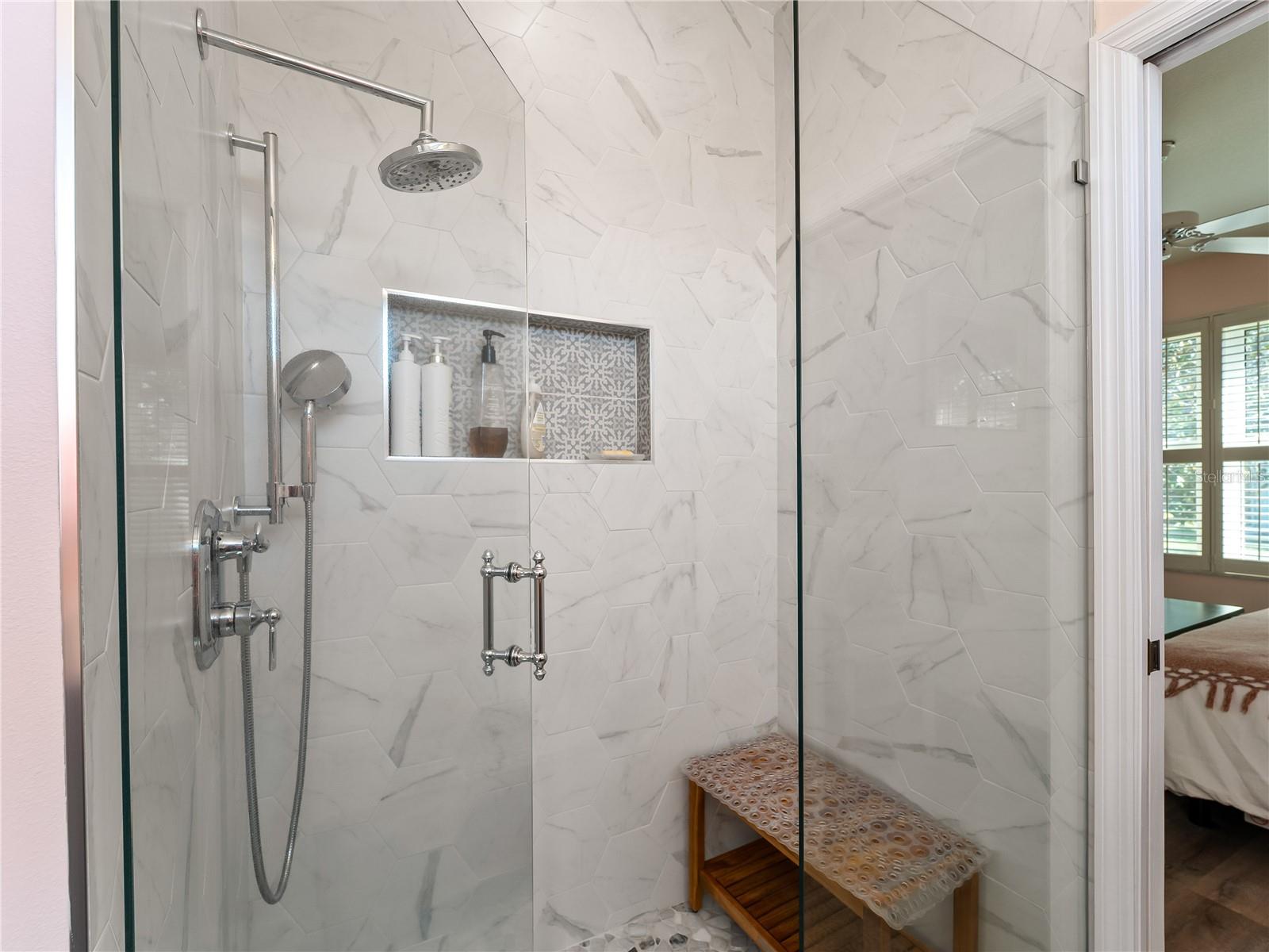 8419 WHISPERING WOODS CT, LAKEWOOD RANCH, FL, 34202