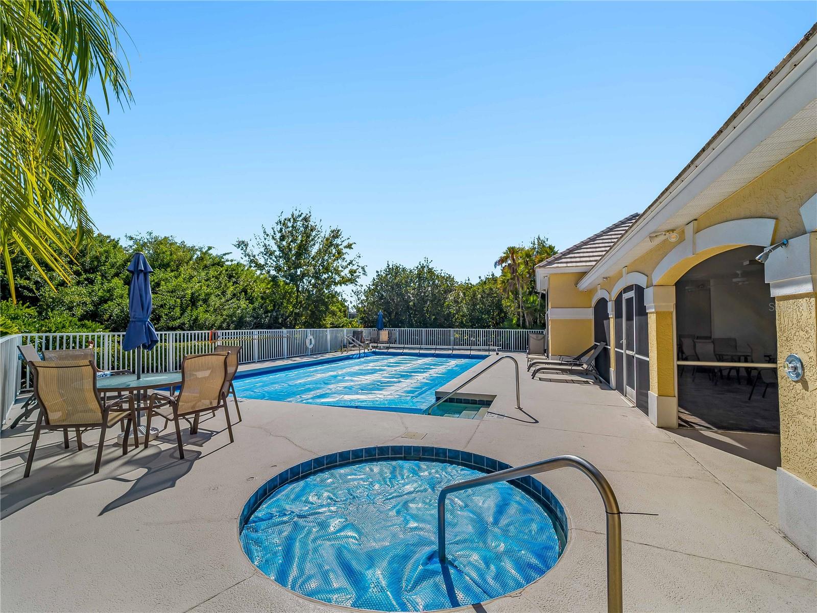 8419 WHISPERING WOODS CT, LAKEWOOD RANCH, FL, 34202