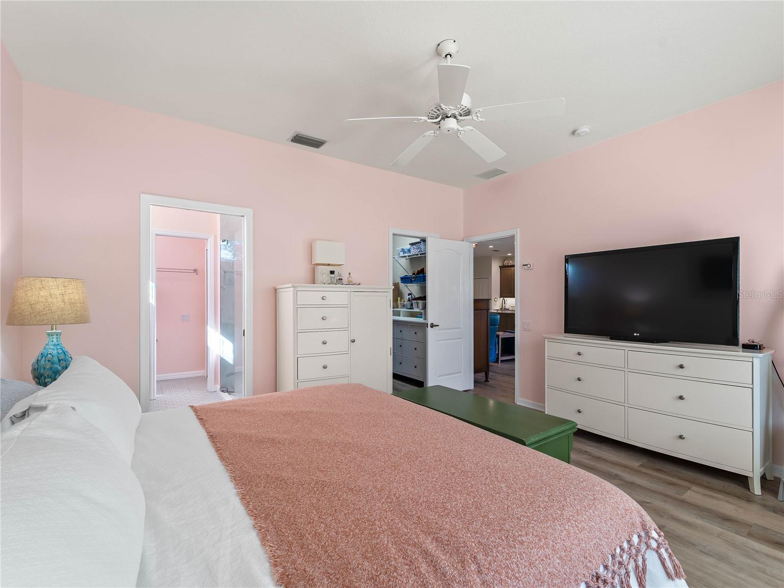 8419 WHISPERING WOODS CT, LAKEWOOD RANCH, FL, 34202