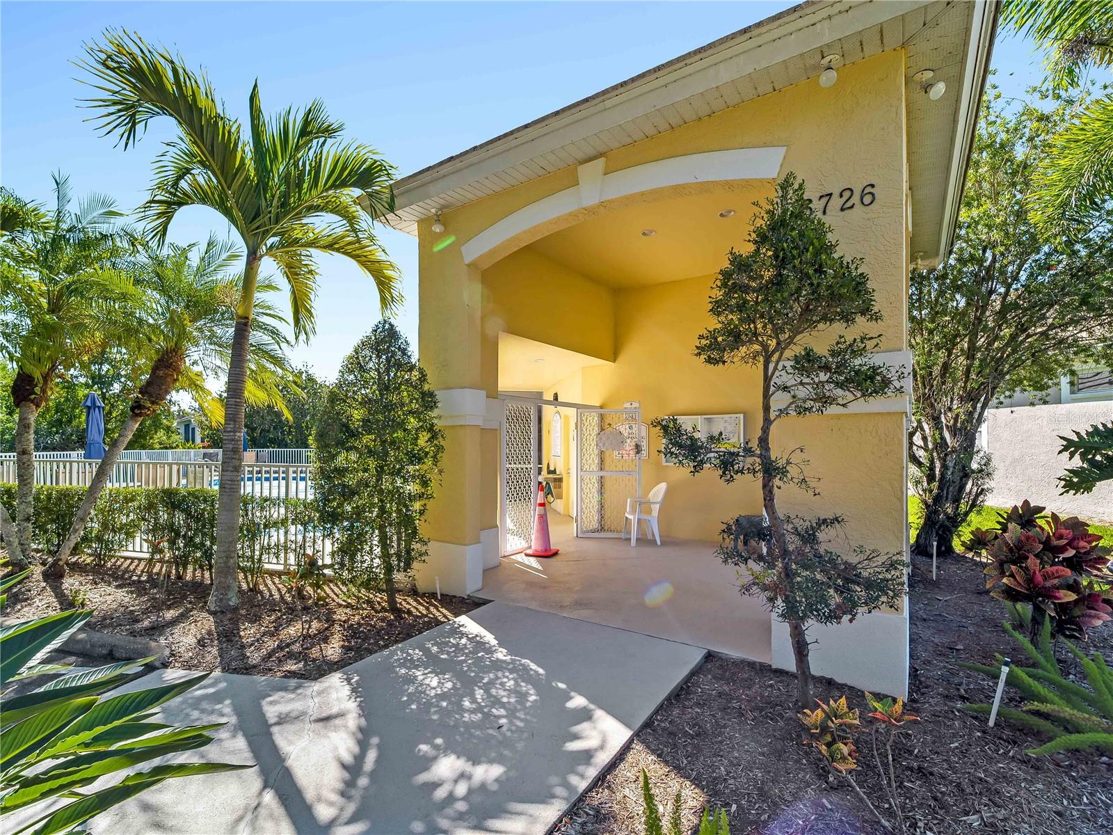 8419 WHISPERING WOODS CT, LAKEWOOD RANCH, FL, 34202