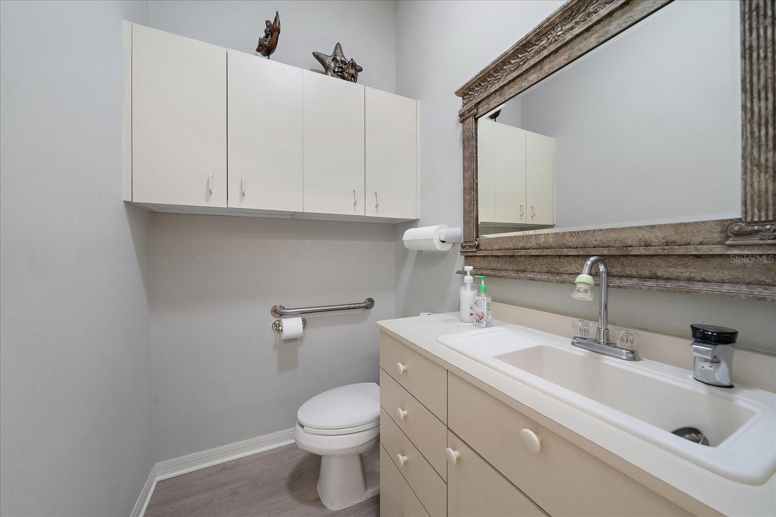 3900 CLARK RD #5, SARASOTA, FL, 34233