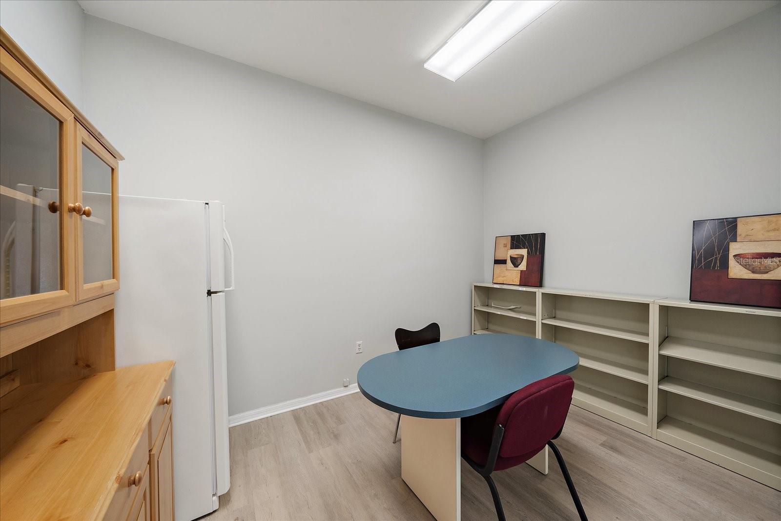 3900 CLARK RD #5, SARASOTA, FL, 34233