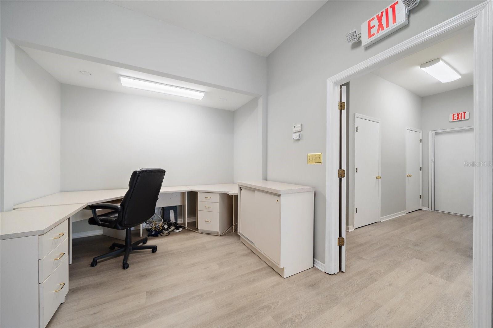 3900 CLARK RD #5, SARASOTA, FL, 34233