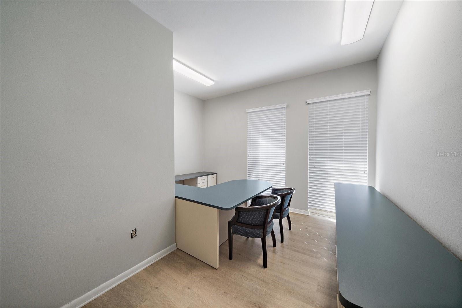 3900 CLARK RD #5, SARASOTA, FL, 34233