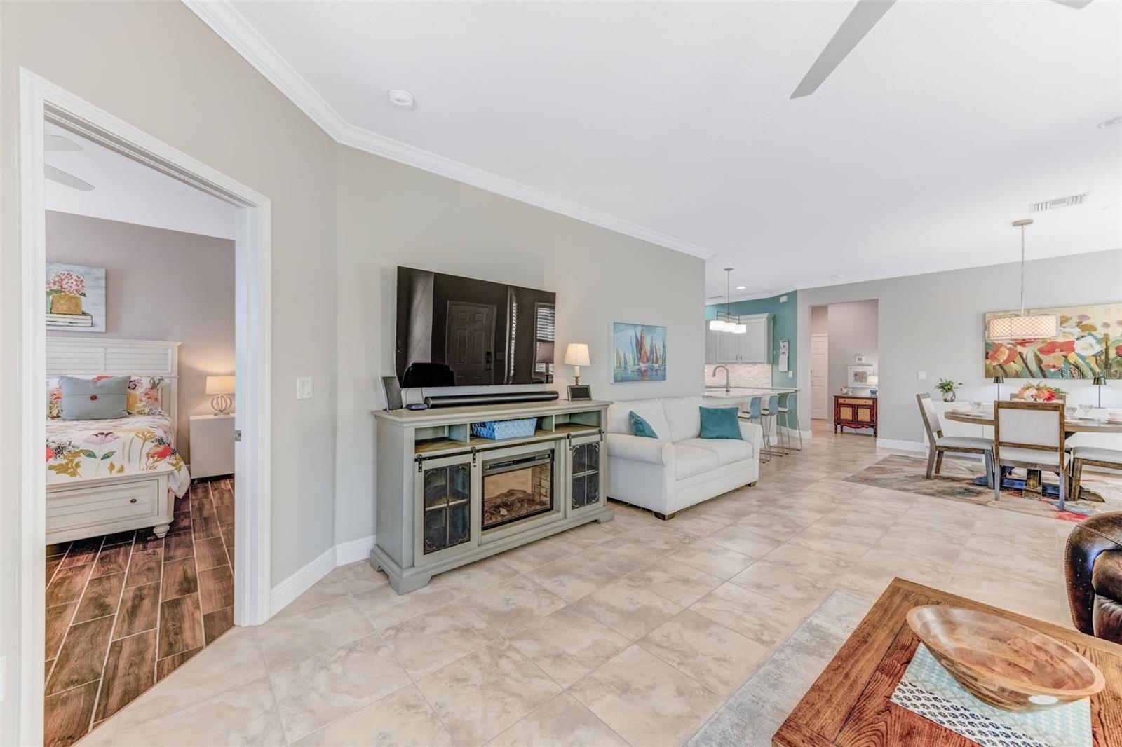 5438 SUNSET FALLS DR, APOLLO BEACH, FL, 33572