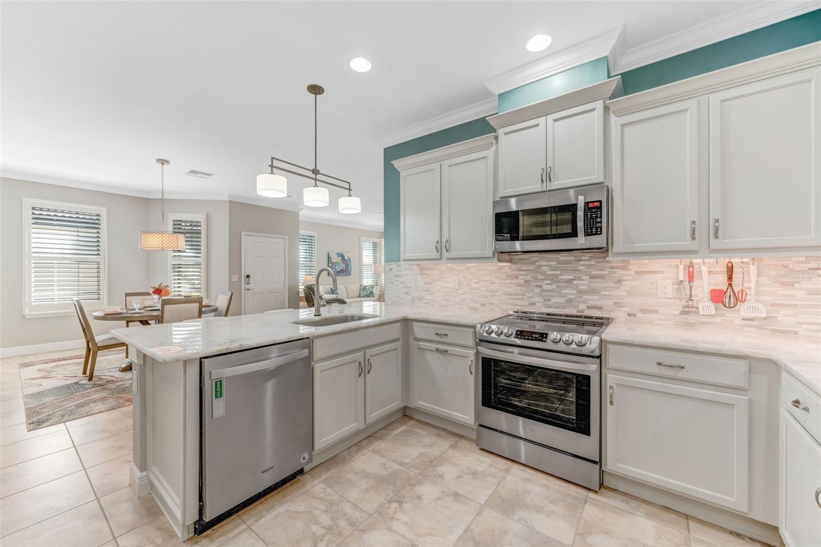 5438 SUNSET FALLS DR, APOLLO BEACH, FL, 33572