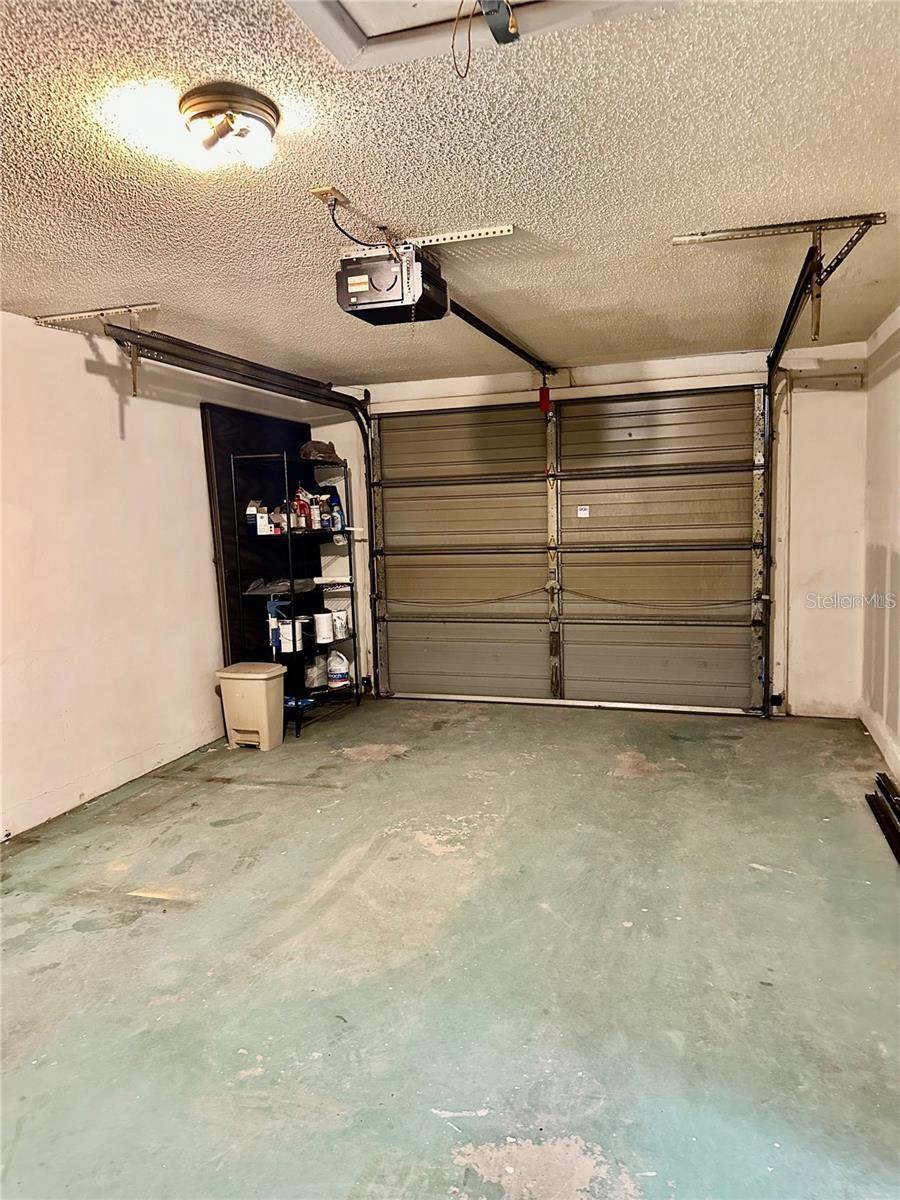 W7880728 Property Photo