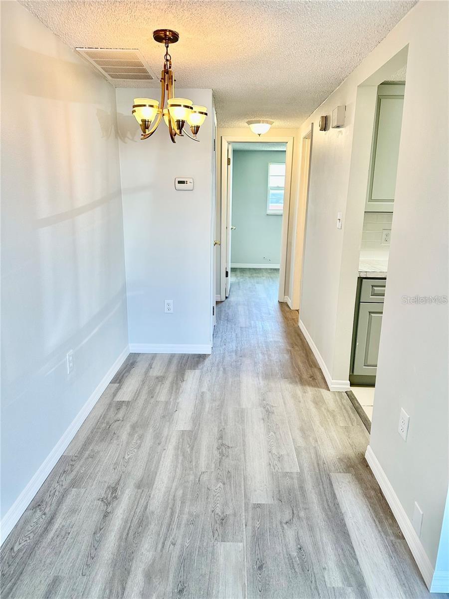 W7880728 Property Photo