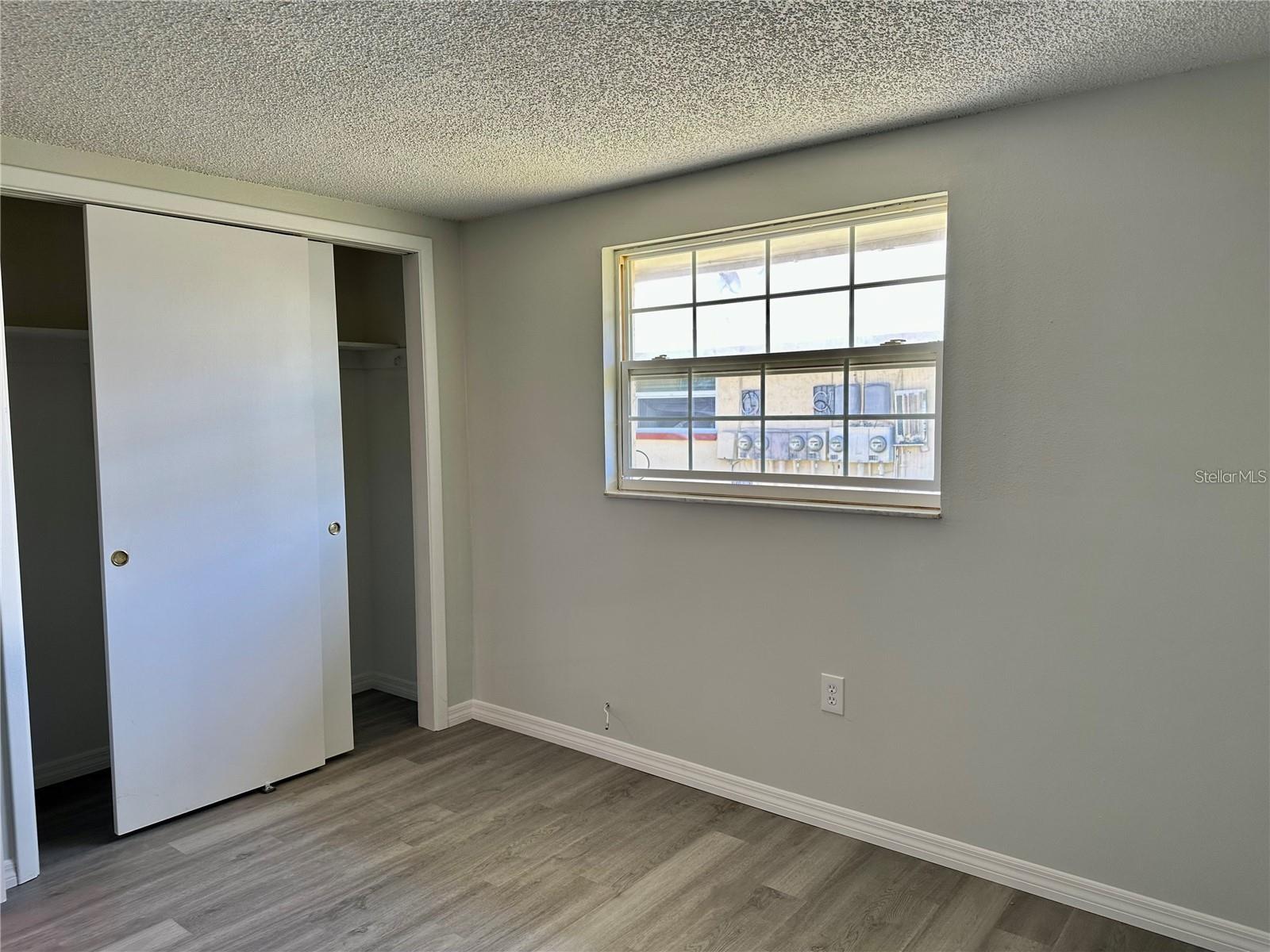 W7880728 Property Photo