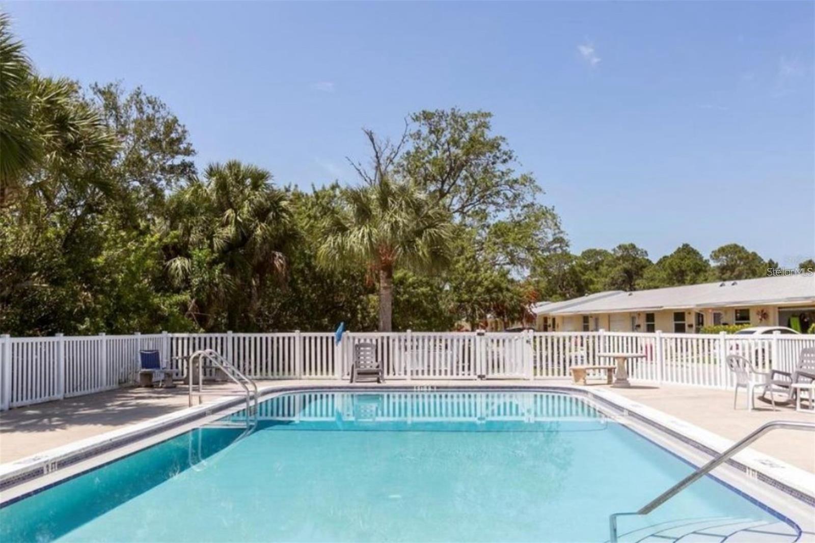 W7880728 Property Photo