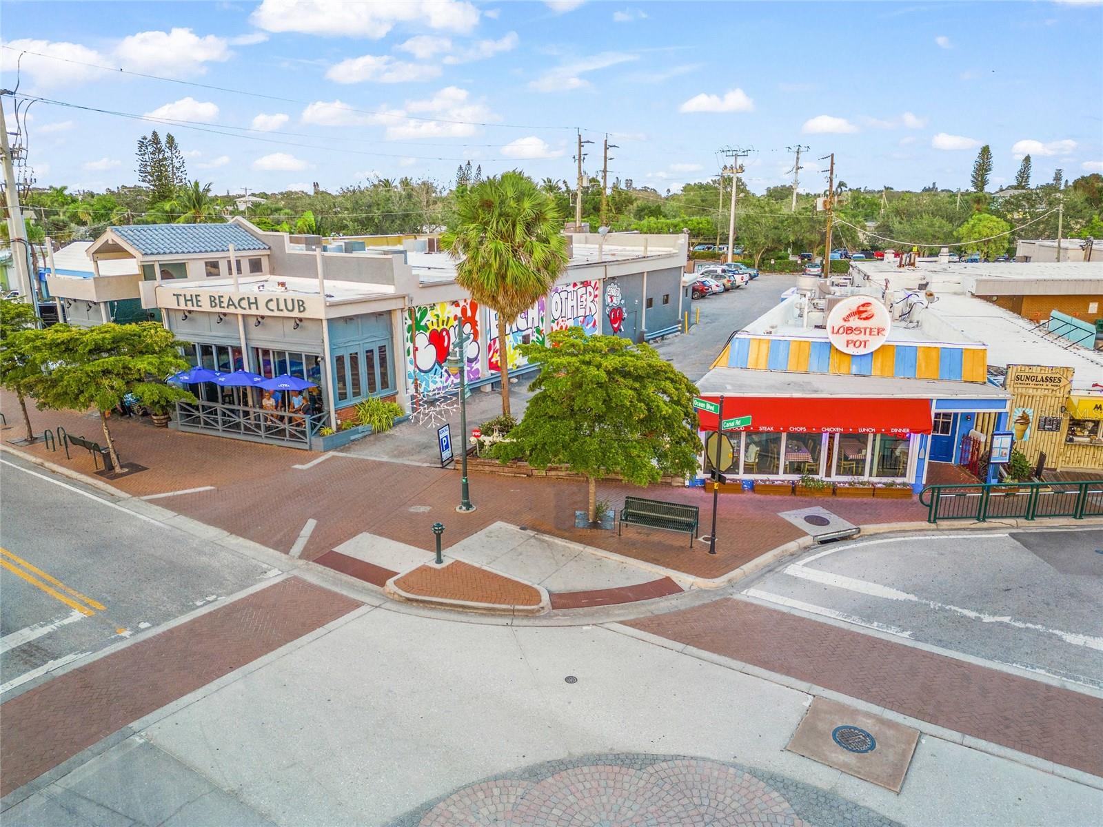 6150 MIDNIGHT PASS RD #V12, SARASOTA, FL, 34242