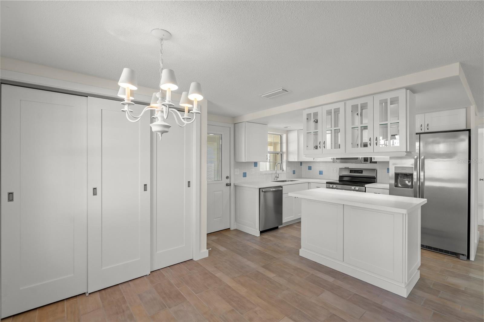 6150 MIDNIGHT PASS RD #V12, SARASOTA, FL, 34242