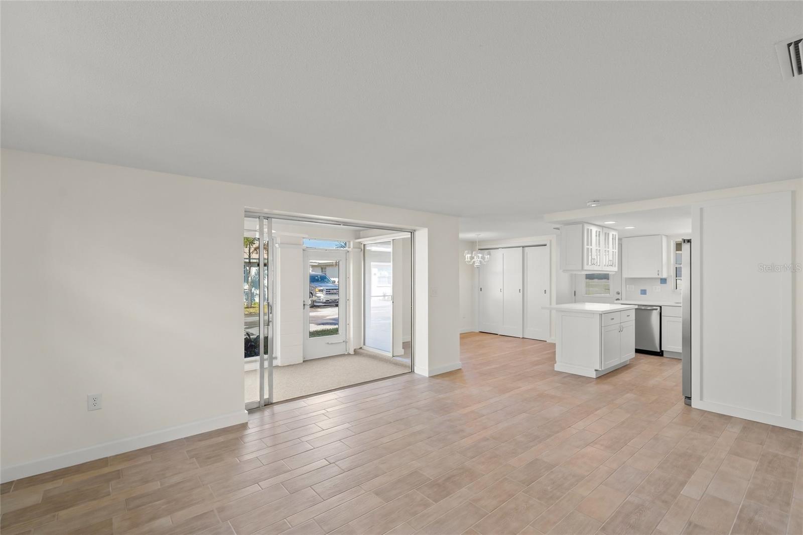 6150 MIDNIGHT PASS RD #V12, SARASOTA, FL, 34242