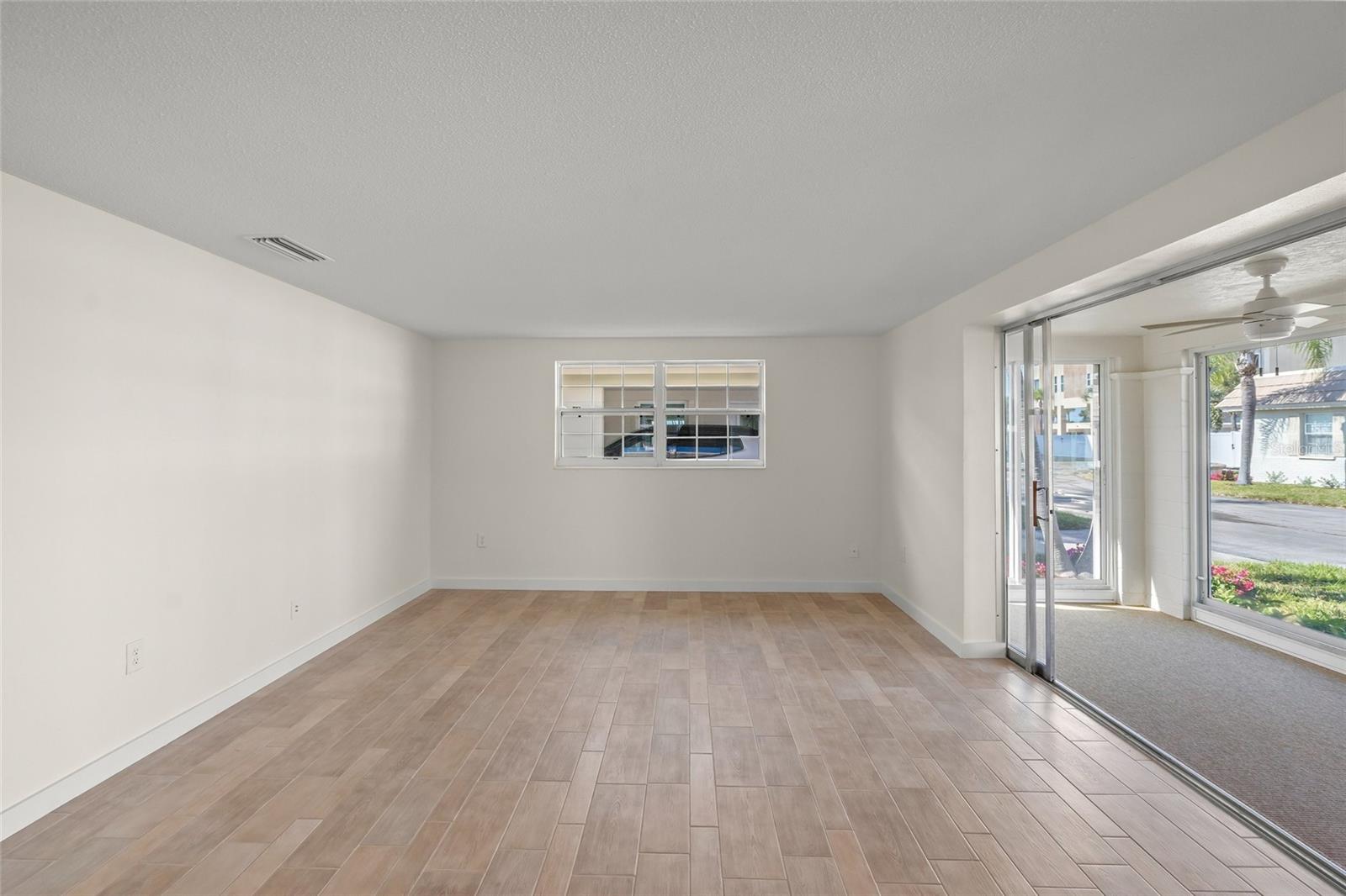 6150 MIDNIGHT PASS RD #V12, SARASOTA, FL, 34242