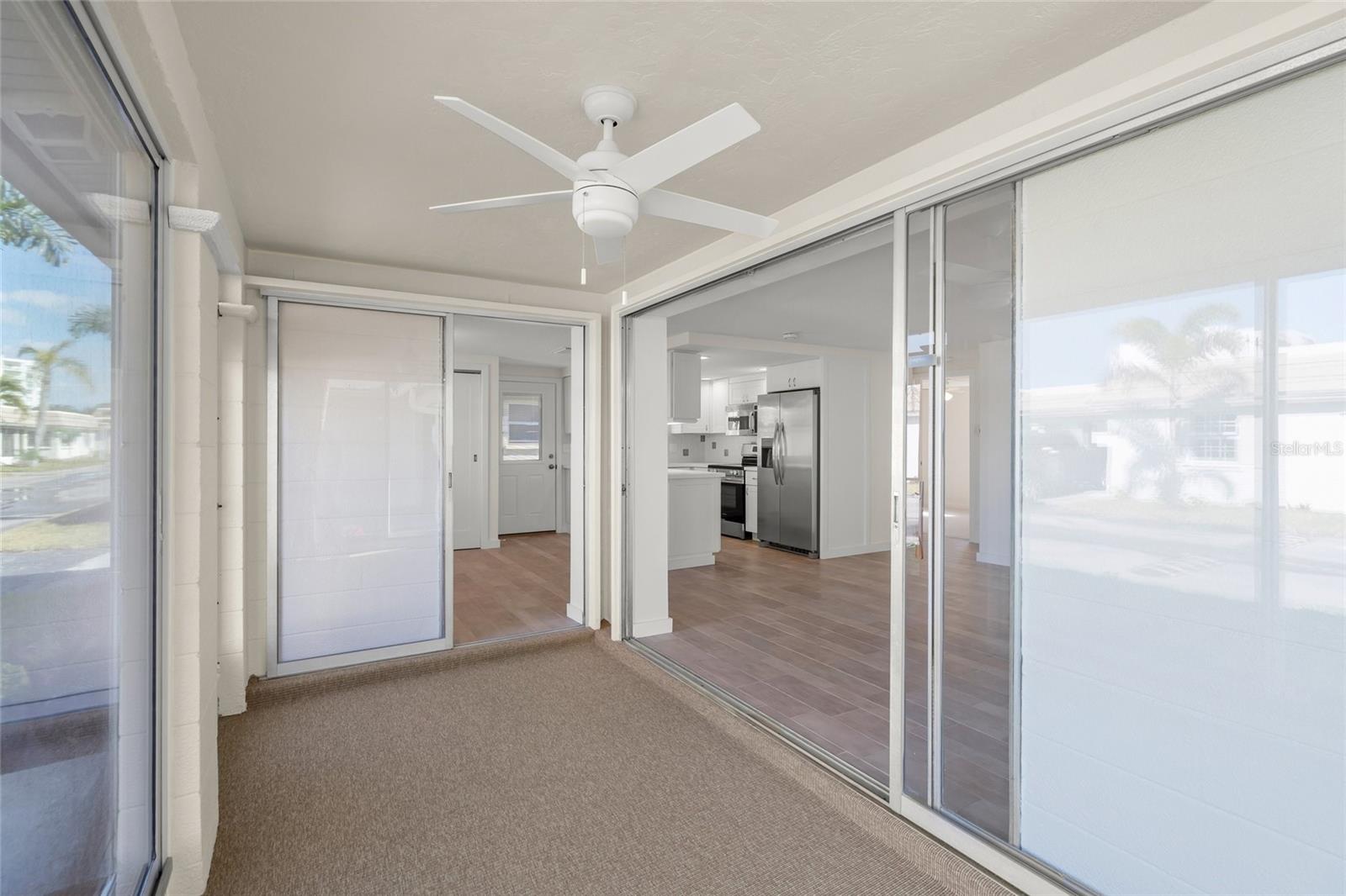 6150 MIDNIGHT PASS RD #V12, SARASOTA, FL, 34242