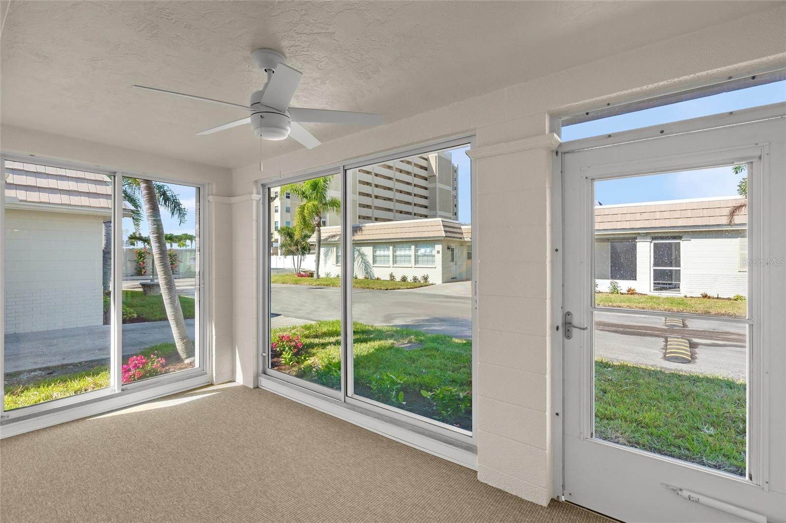 6150 MIDNIGHT PASS RD #V12, SARASOTA, FL, 34242