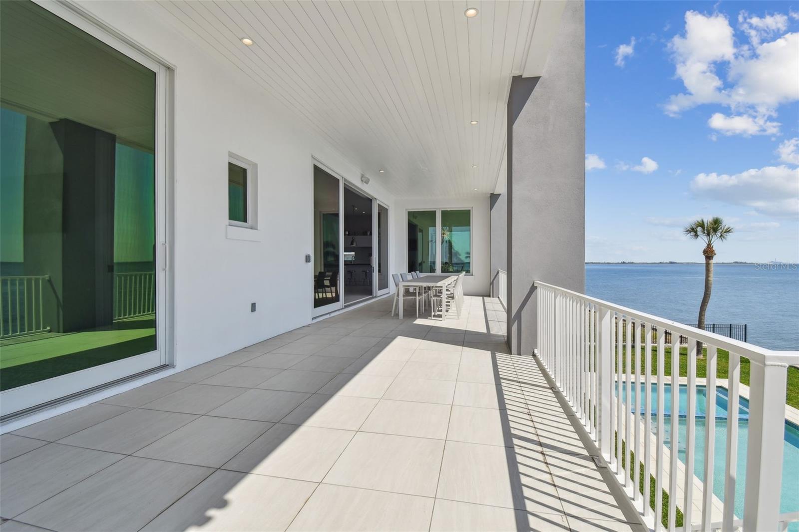 TB8448046 Property Photo