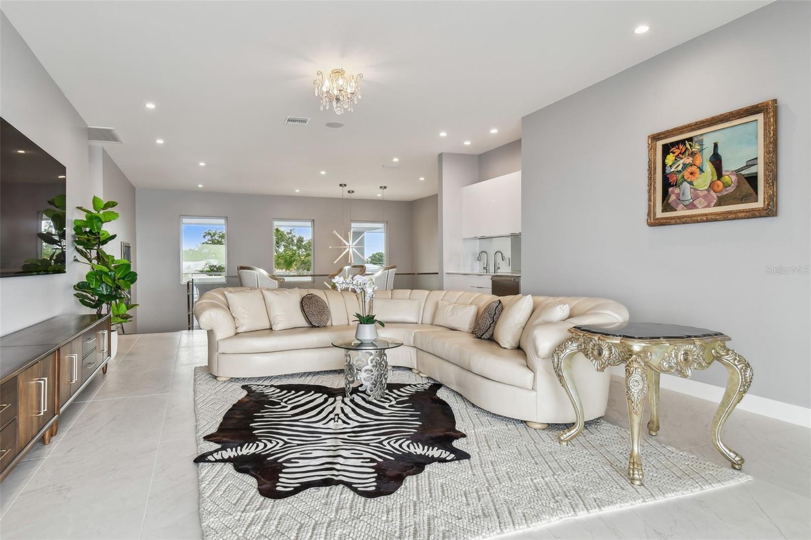 TB8448046 Property Photo