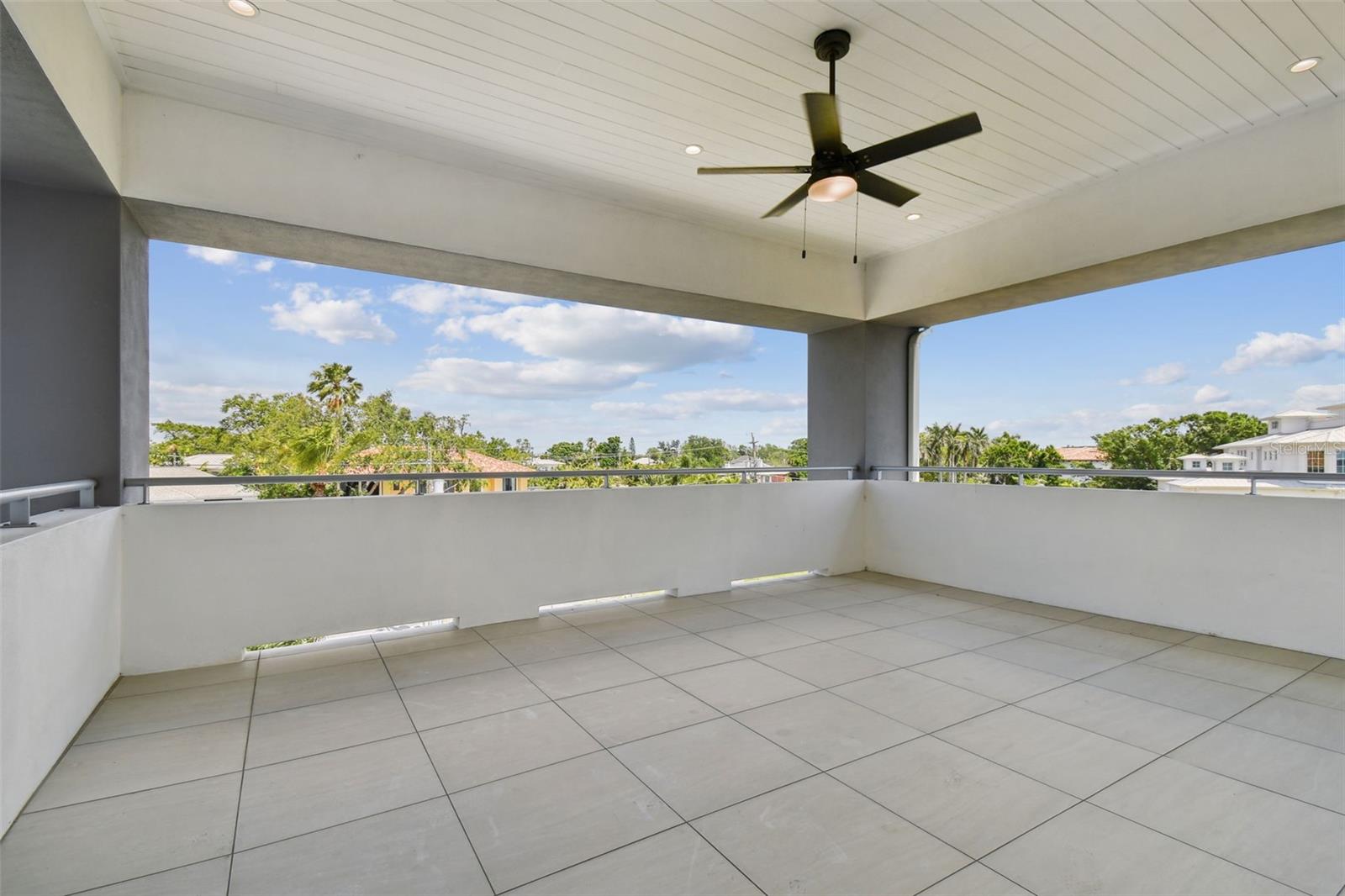 TB8448046 Property Photo