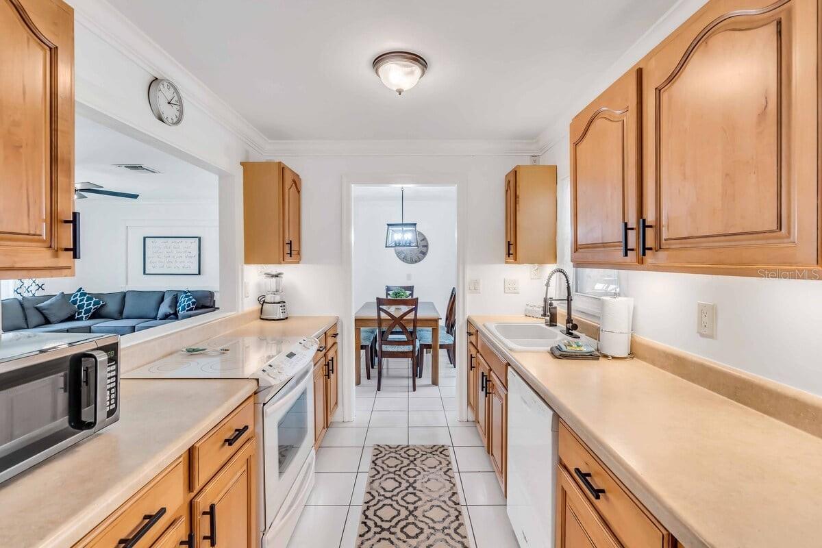 3953 LINWOOD ST, SARASOTA, FL, 34232