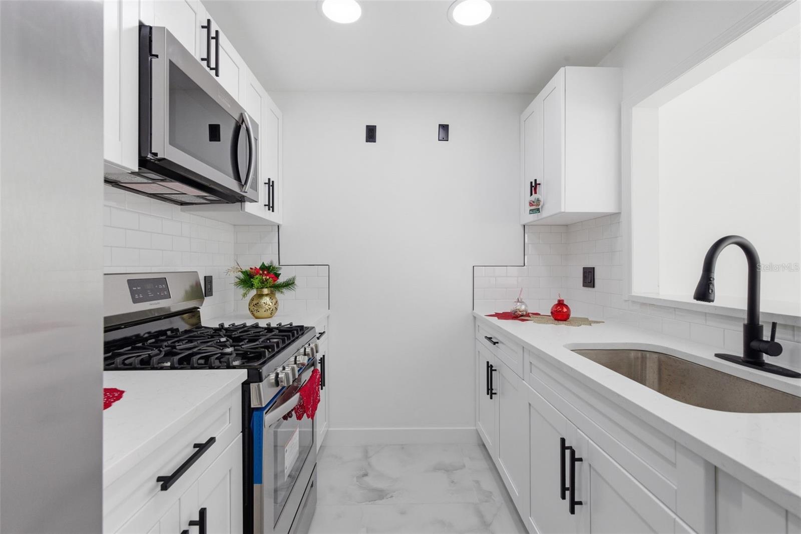 5644 AULD LN, HOLIDAY, FL, 34690