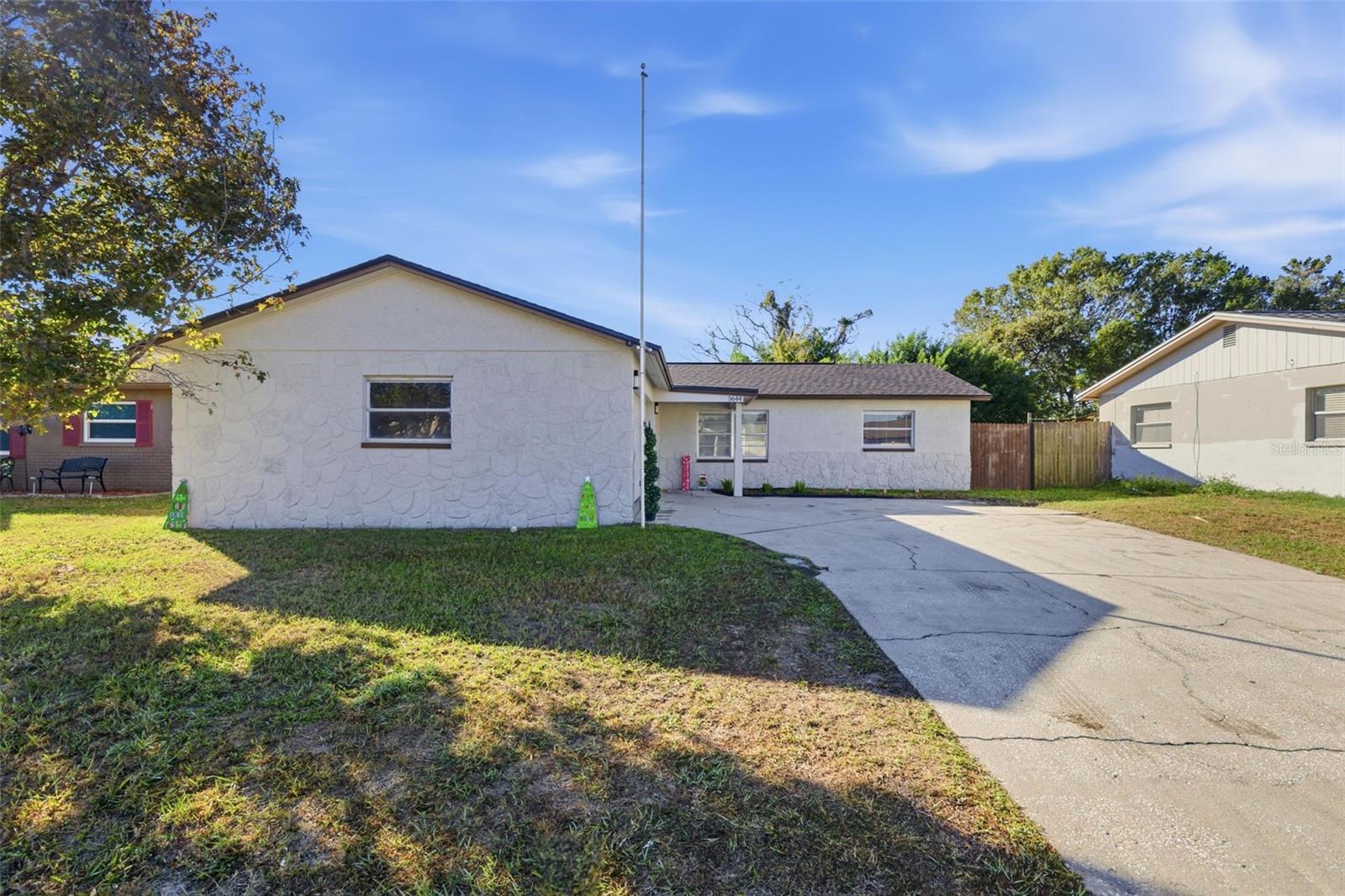 5644 AULD LN, HOLIDAY, FL, 34690