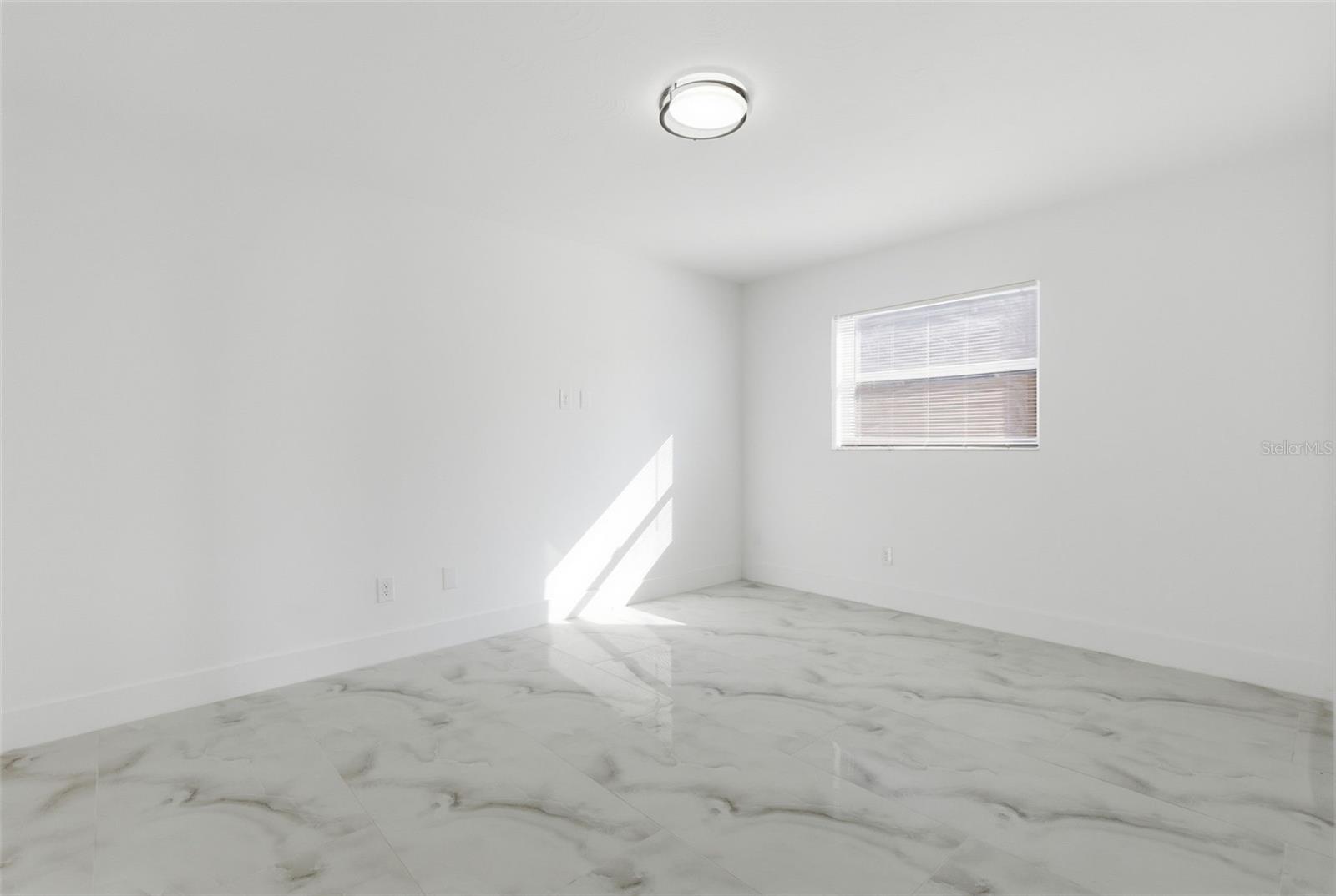 5644 AULD LN, HOLIDAY, FL, 34690