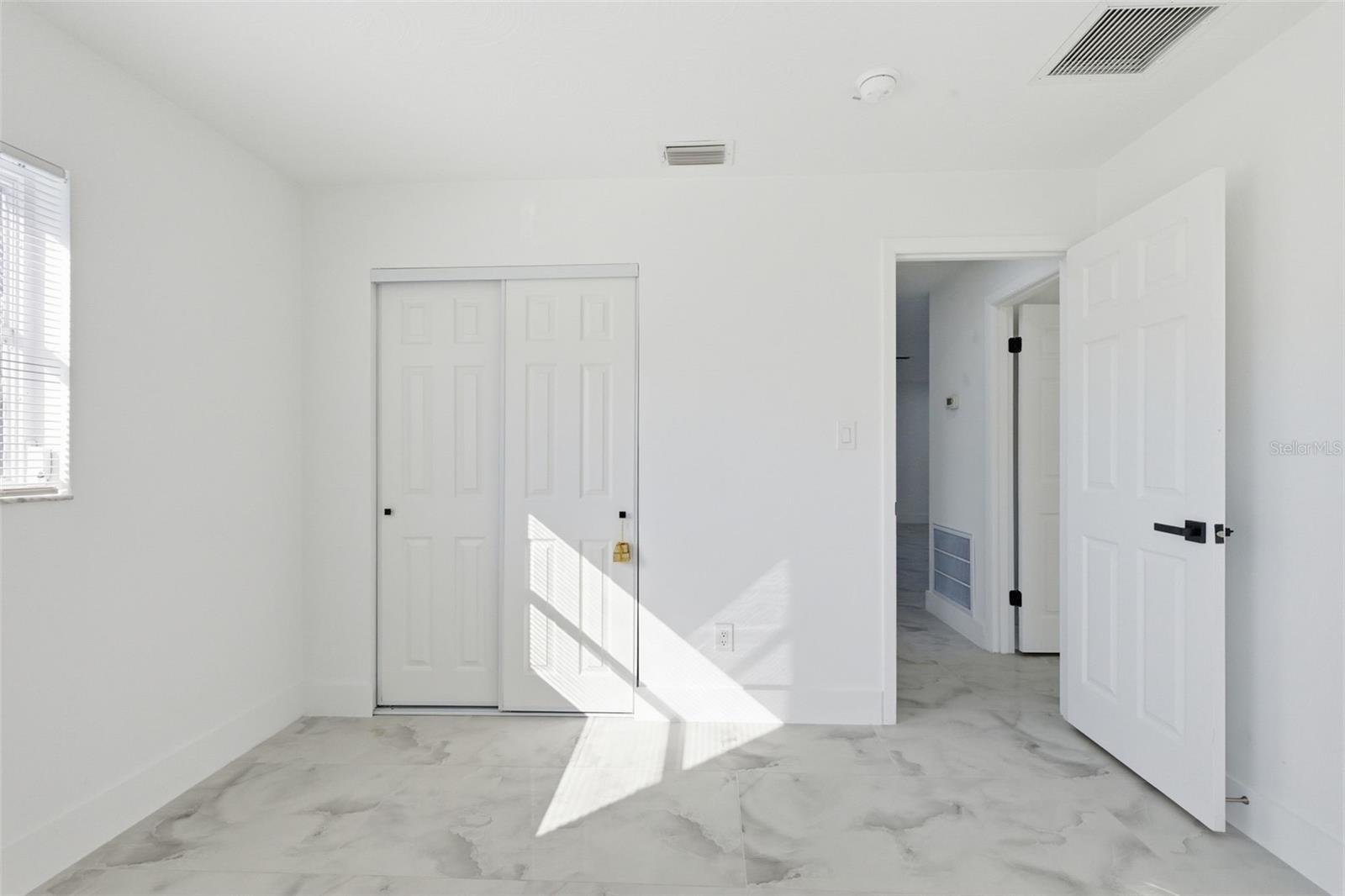 5644 AULD LN, HOLIDAY, FL, 34690