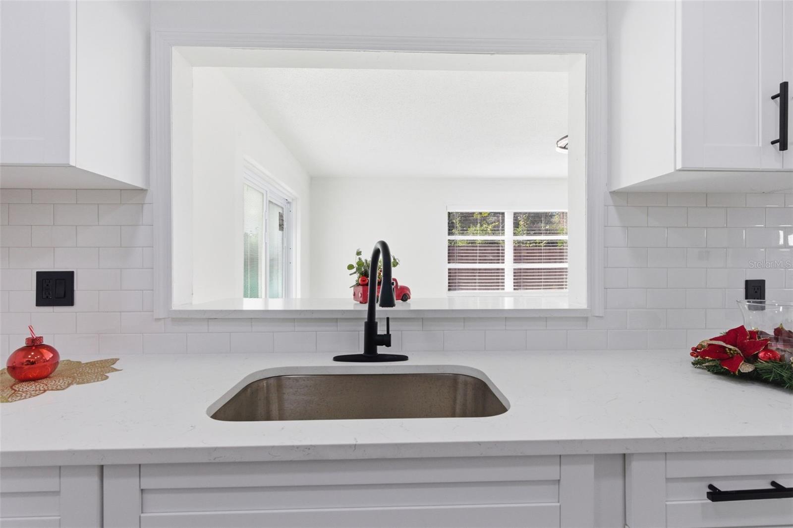 5644 AULD LN, HOLIDAY, FL, 34690