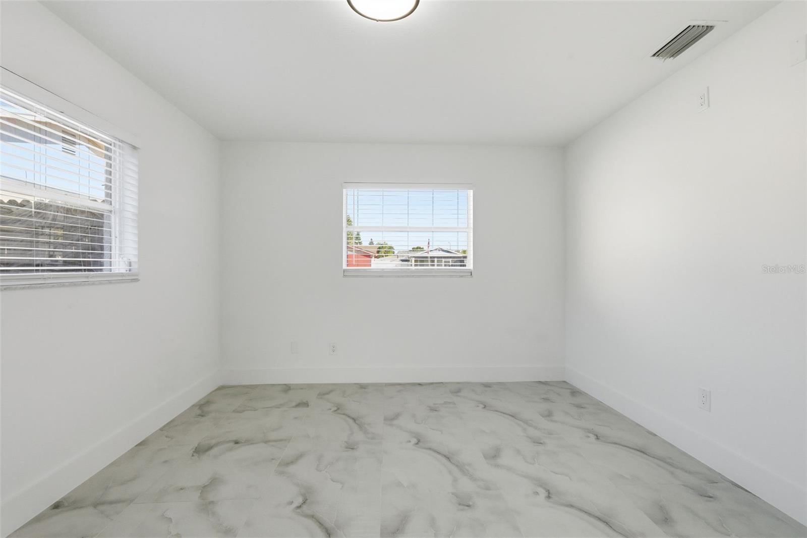 5644 AULD LN, HOLIDAY, FL, 34690