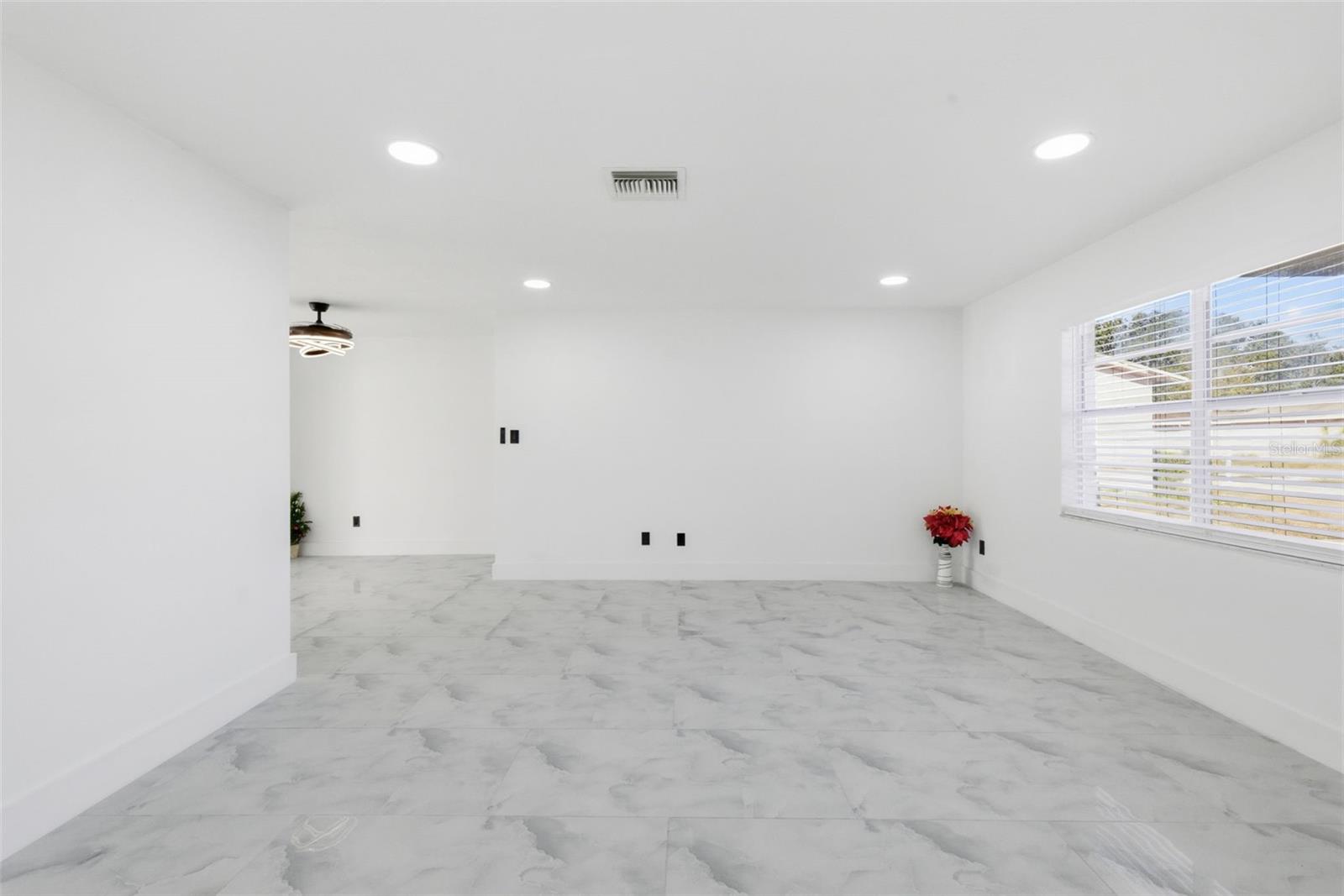 5644 AULD LN, HOLIDAY, FL, 34690