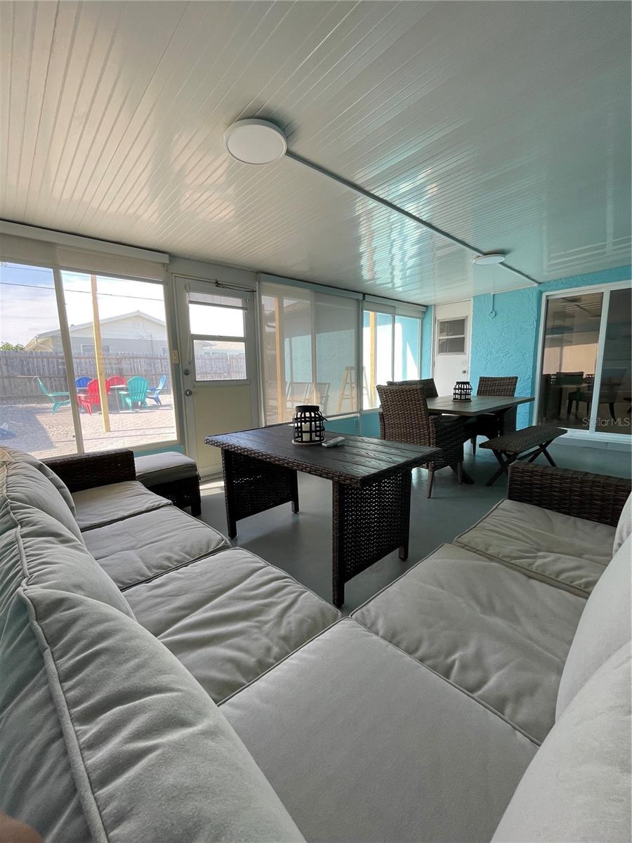 1695 N BANANA RIVER DR, MERRITT ISLAND, FL, 32952