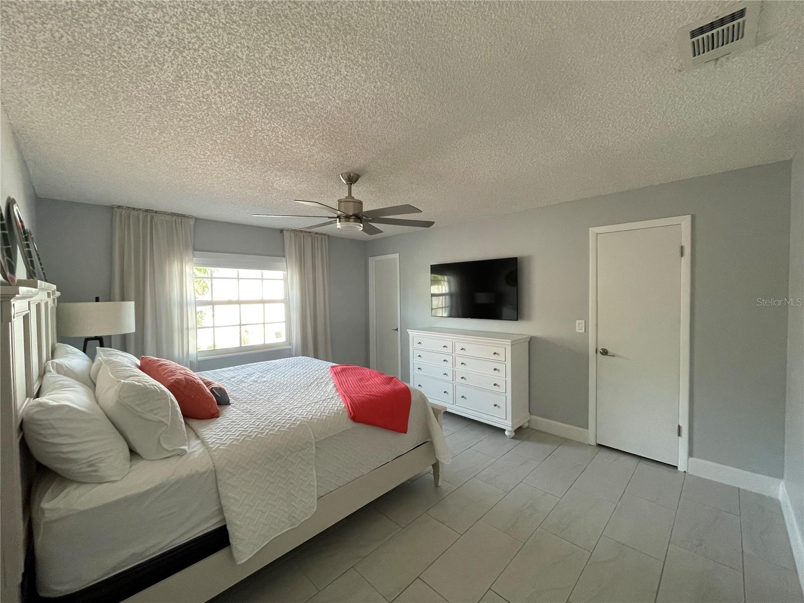 1695 N BANANA RIVER DR, MERRITT ISLAND, FL, 32952