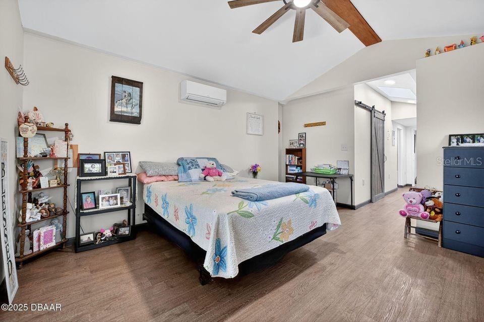 1045 HAMPTON RD, DAYTONA BEACH, FL, 32114