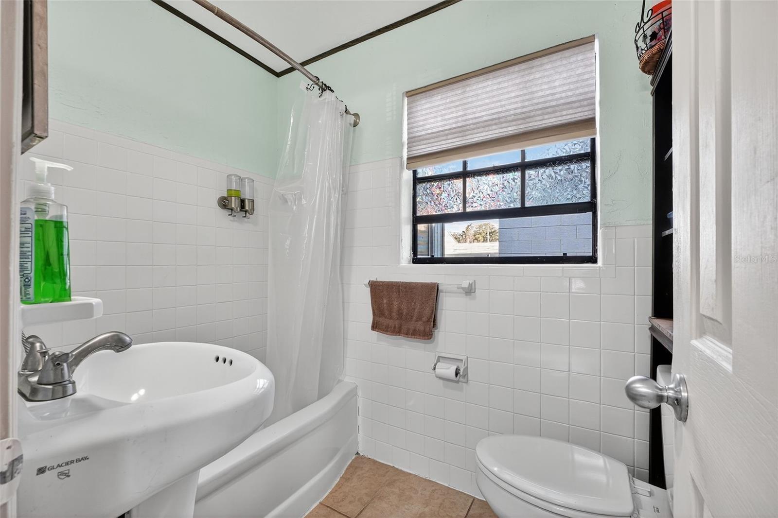 1045 HAMPTON RD, DAYTONA BEACH, FL, 32114