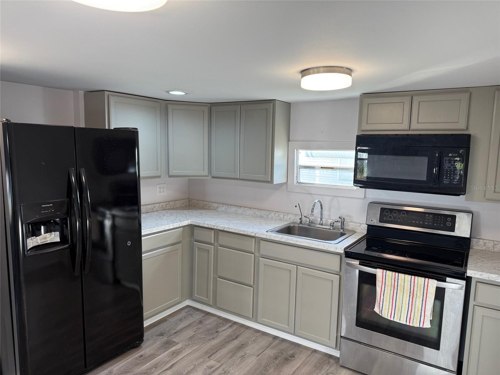 TB8448076 Property Photo