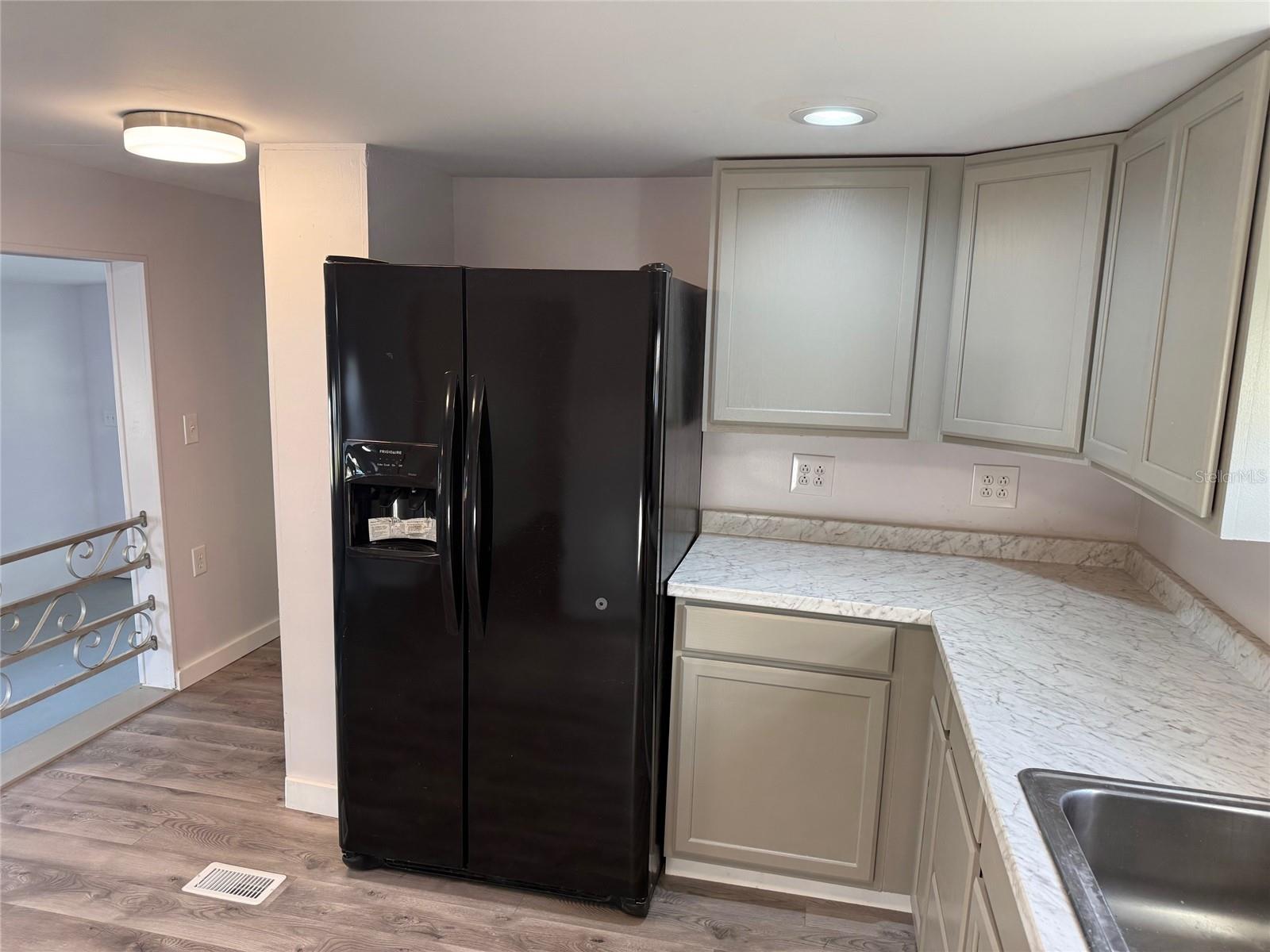 TB8448076 Property Photo