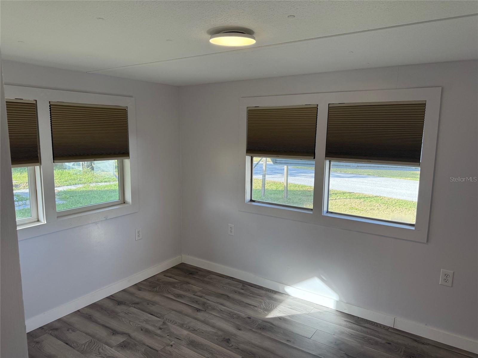 TB8448076 Property Photo