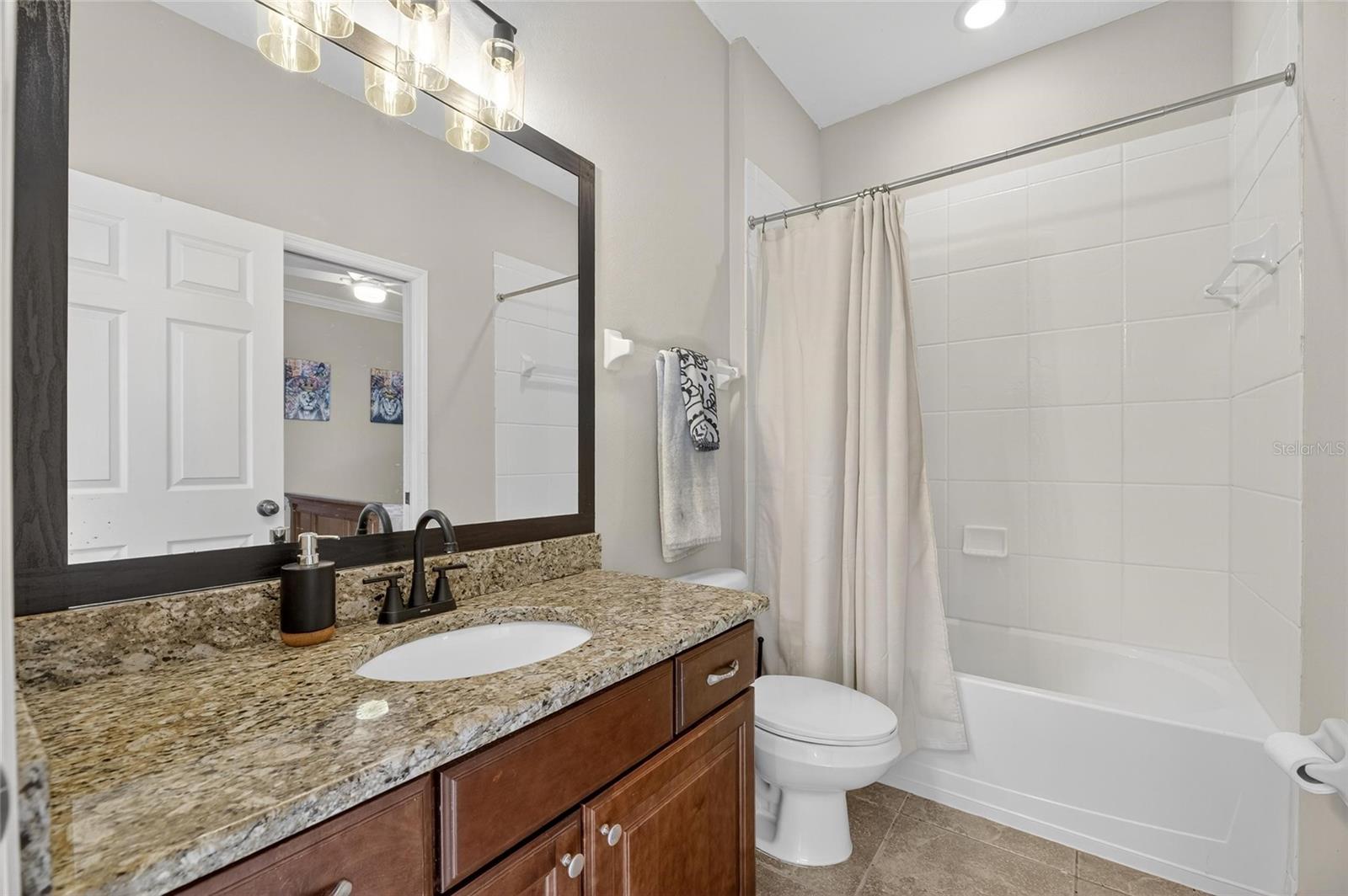 121 FALLING WATER DR, BRANDON, FL, 33511